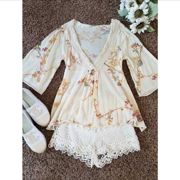 Anthropologie Tops - Woodland popover